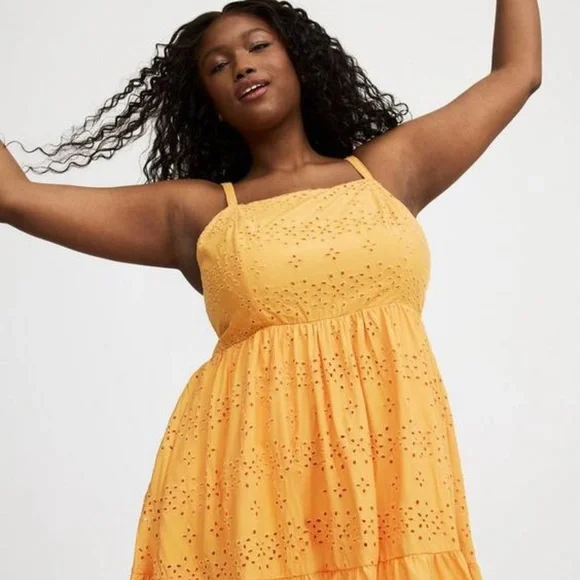 Torrid Size 1 Sleeveless Yellow Eyelet Mini Dress - Picture 3 of 7